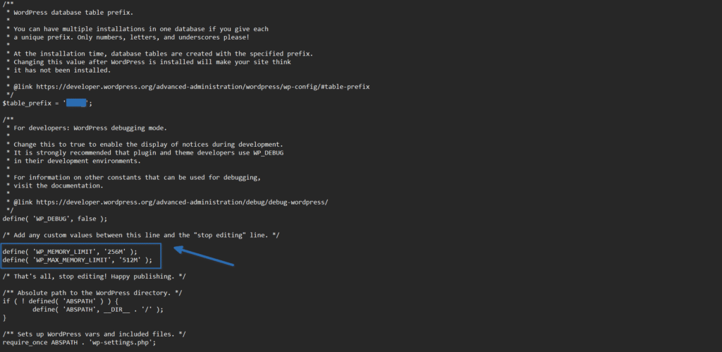 Kod PHP w pliku wp-config.php z widocznymi stałymi WP_MEMORY_LIMIT oraz WP_MAX_MEMORY_LIMIT.